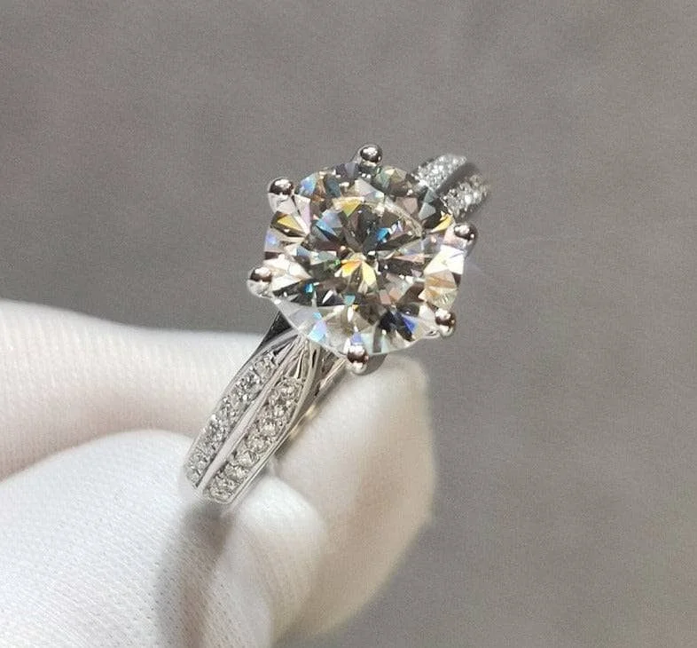 exquisite engagement rings-2 Carat Round Cut Diamond Star Queen Engagement Ring