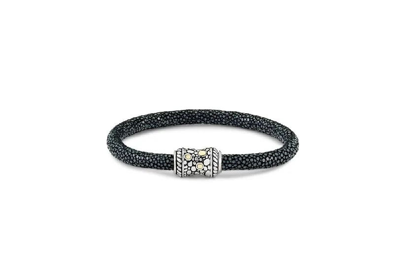 unique bangle bracelets for women-Doro Ora Bracelet- Black Stingray