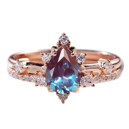 princess cut engagement rings-Pear Cut Alexandrite Water Drop Engagement Ring Set