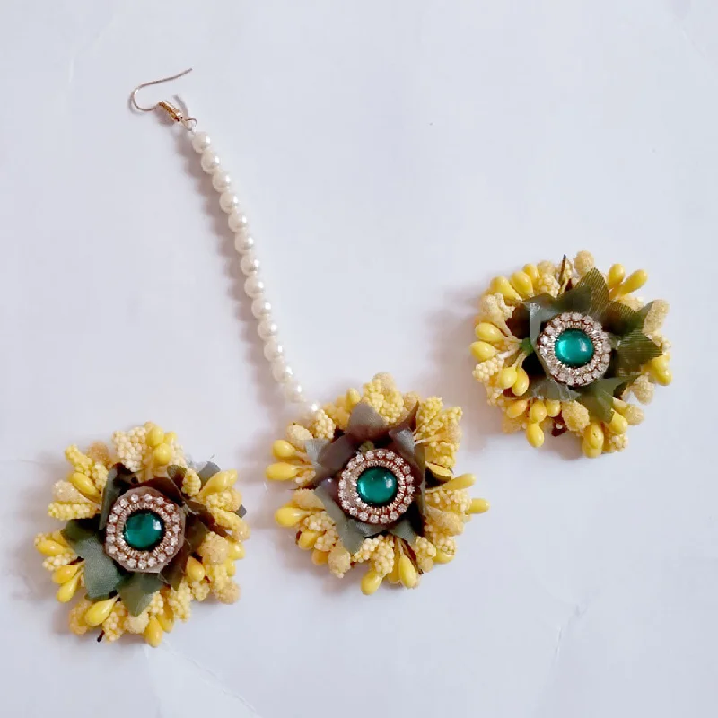 drop earrings for women-Kavyas Kreation Floral Earrings With Mangtikka