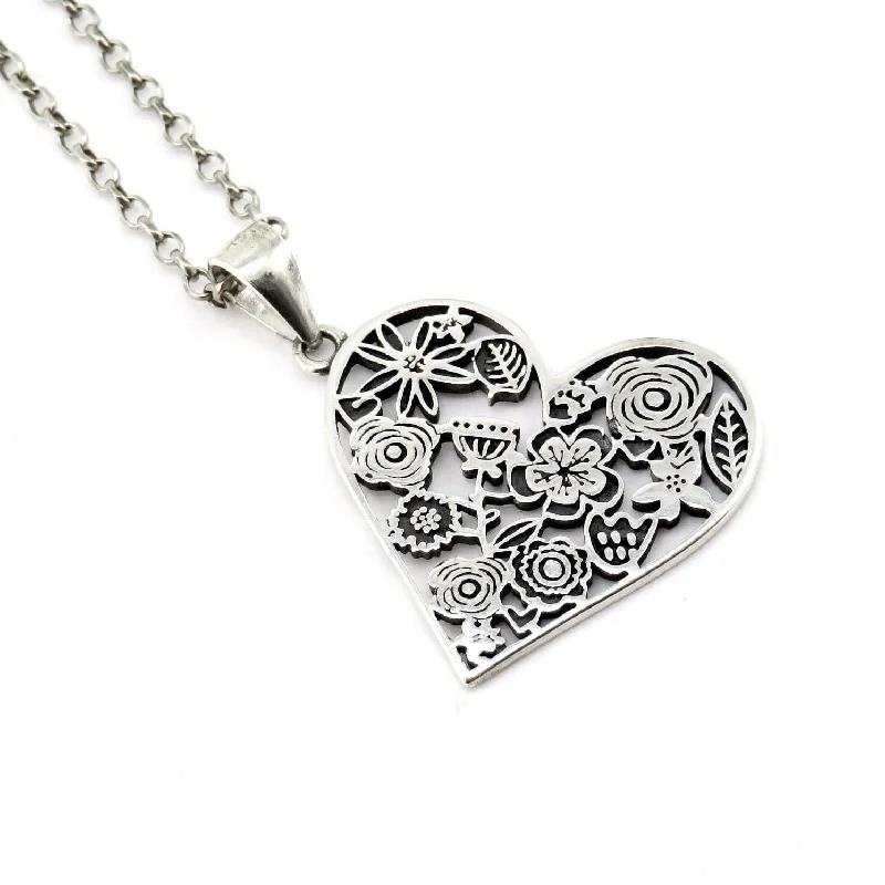 friendship necklaces for women-Floral Heart Cutout Necklace