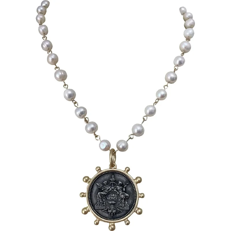 engagement pendant necklaces for women-Le Monde Short Pearl Necklace