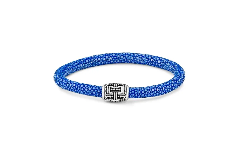 luxury bangles for women-Lewotolo Bracelet- Lapis Stingray