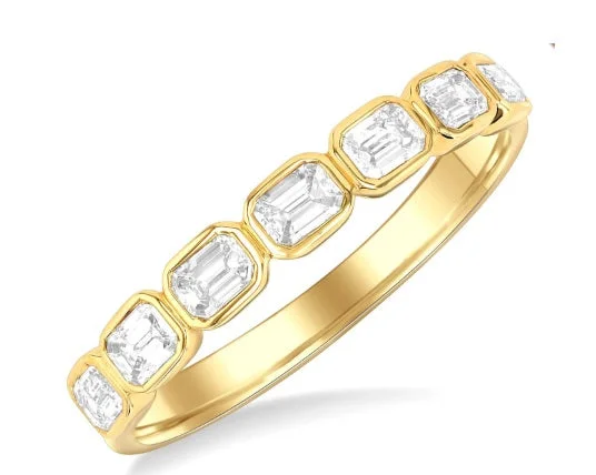 timeless engagement rings-Diamonds Ring