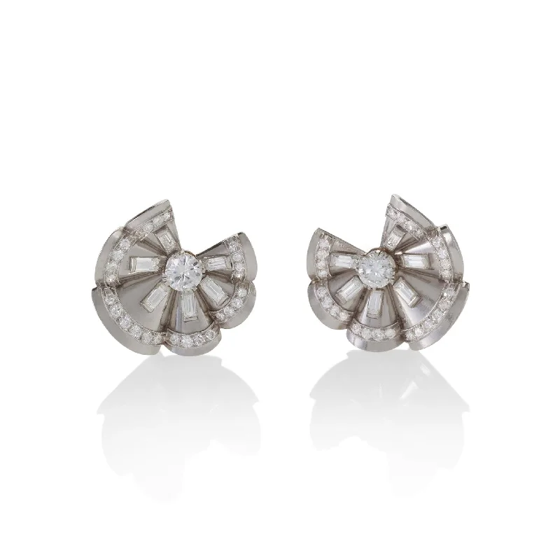 classic stud earrings for women-Diamond Fan-Shaped Ribbon Clip Earrings