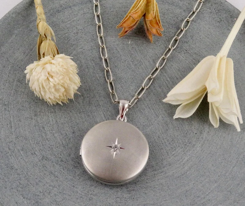 high-quality necklaces for women-Sterling Silver Locket Necklace