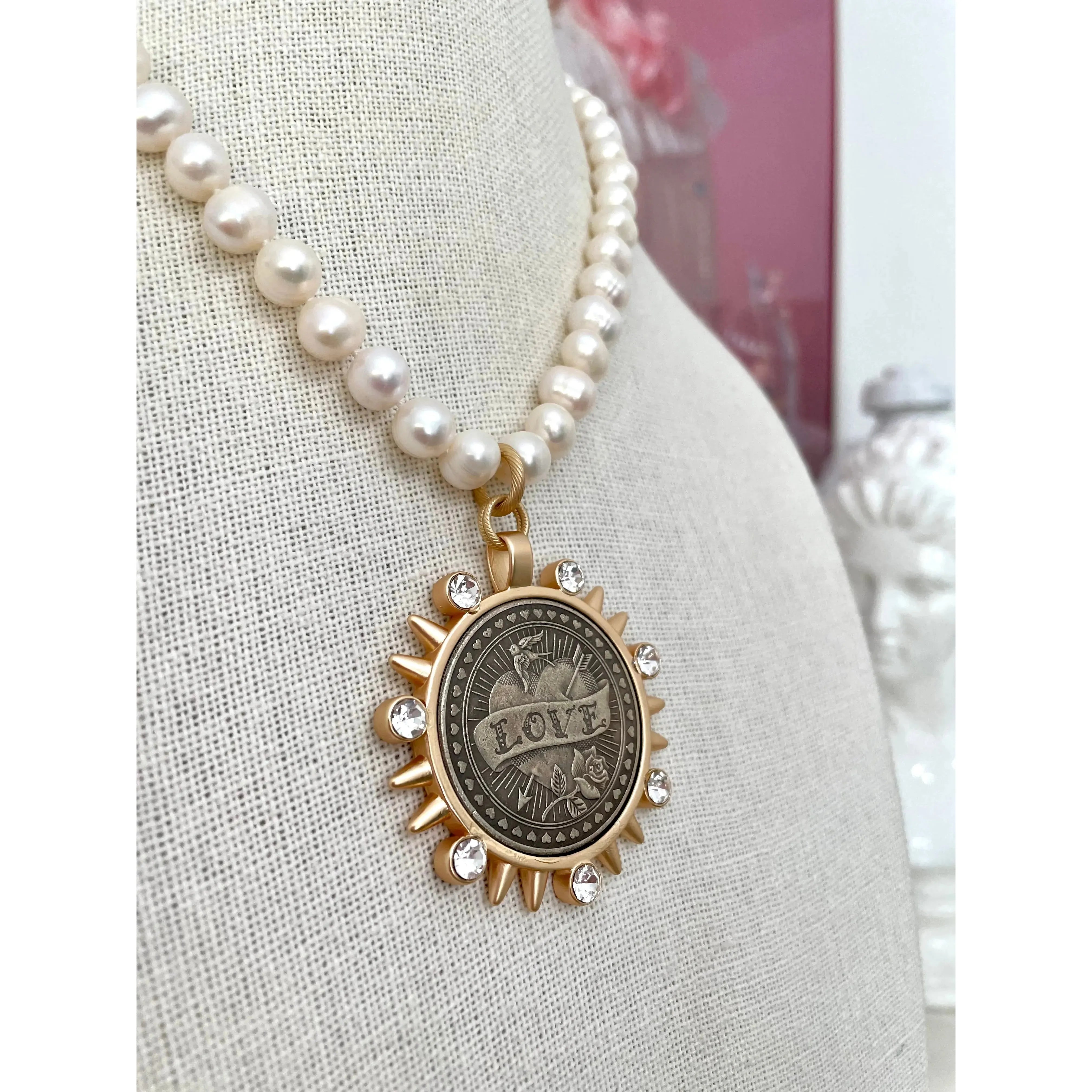 anniversary necklaces for women-Love Peace Pearl Necklace - Gold